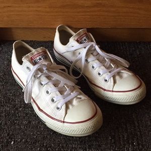 White Low Top Converse All Star